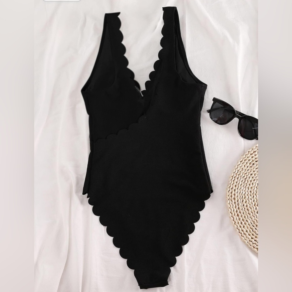 Avanova Women One Piece Swimsuit Scalloped V Neck Tummy Control Bathing Suit